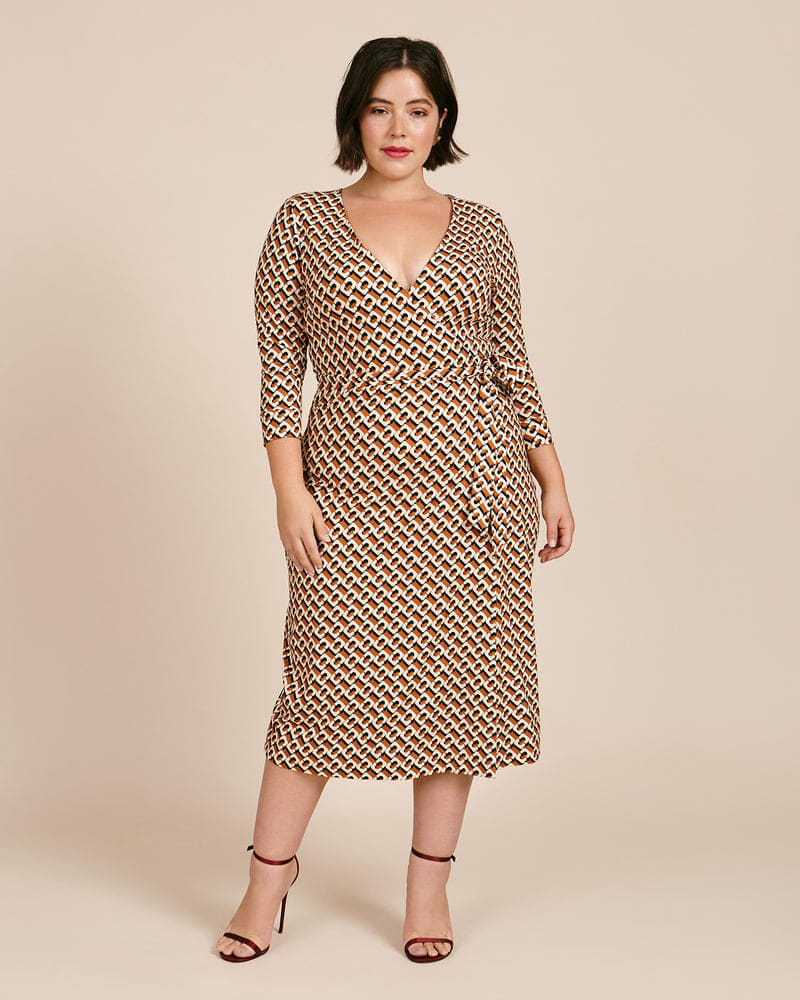 Front of a model wearing a size 14 New Julian Two Classic Wrap in 3D Chain by Diane Von Furstenberg. | dia_product_style_image_id:226362